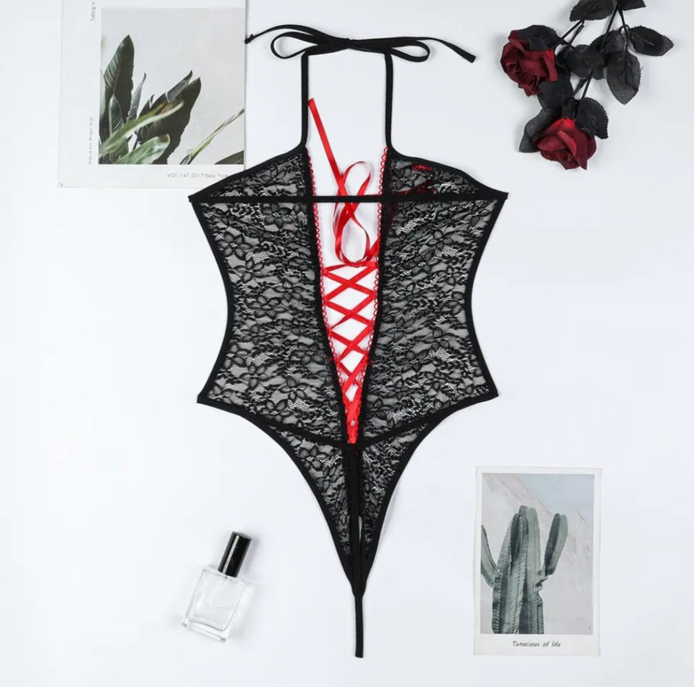 One piece halter neckline by Vlu~bélle